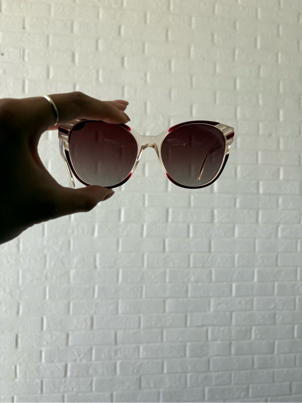 Emilio Pucci Oversized Gradient Lens Sunglasses - Clear Red Frame - Picture 6 of 6